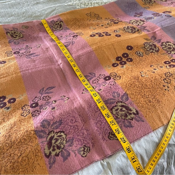 Cashmere Touch Large Shawl Pink Purple Orange and Cream Flower Printed Pattern - Picture 7 of 8